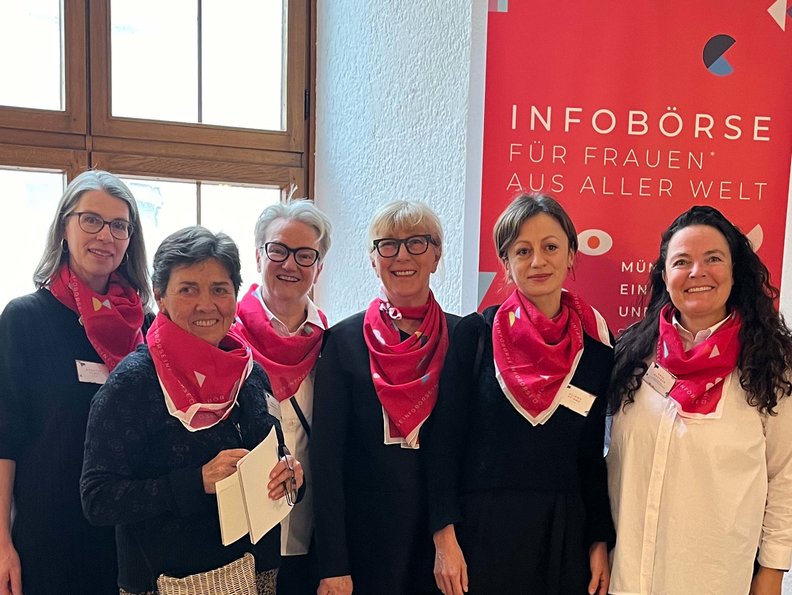 Infoboerse2024_Organisation_Lotsinnen.jpg